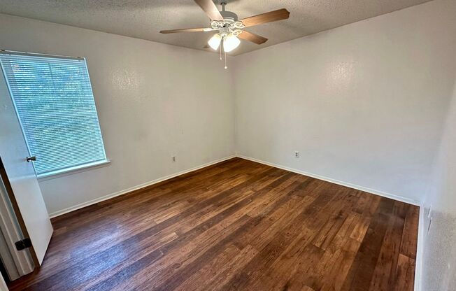 2 beds, 1.5 baths, 1,155 sqft, $1,050, Unit #238