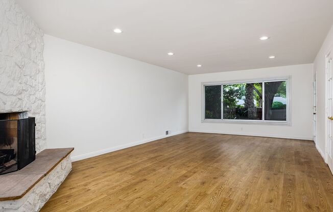 Spacious 2BR on Millionaire's Row!