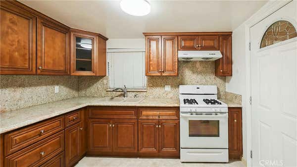 1 bed, 1 bath, 360 sqft, $1,800