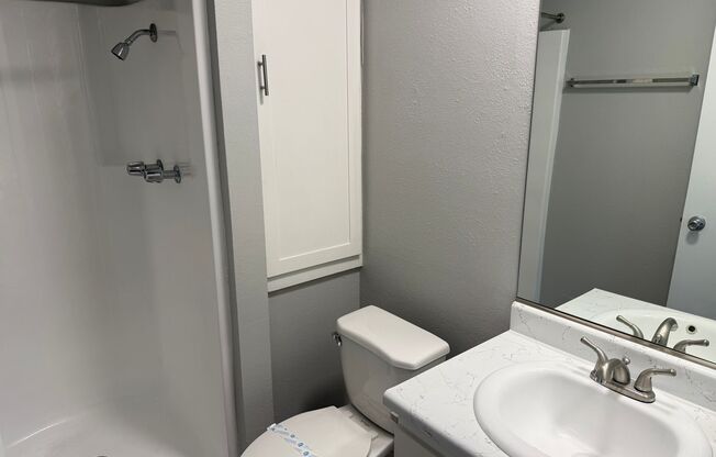 2 beds, 2 baths, 919 sqft, $2,590, Unit M17