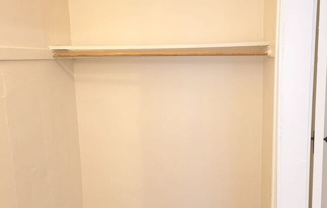 Studio, 1 bath, $845, Unit 5