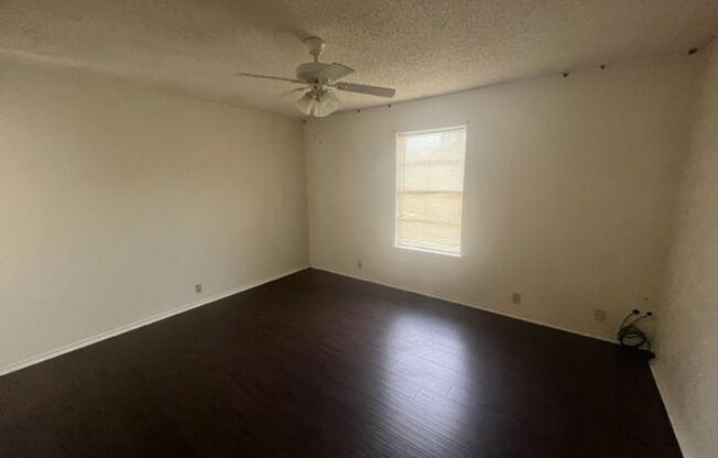 2 beds, 1.5 baths, 1,052 sqft, $1,350, Unit A