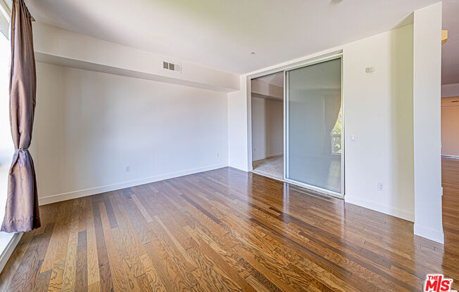 1 bed, 2 baths, 1,130 sqft, $2,700, Unit 313