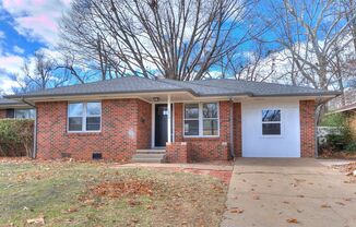 4 beds, 2 baths, $2,800