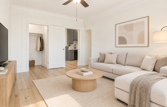 Catalina Apartments | Studio & One-Bedroom Apartments in Prime Koreatown- 6 Free Weeks