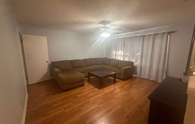 3 beds, 1 bath, $1,375