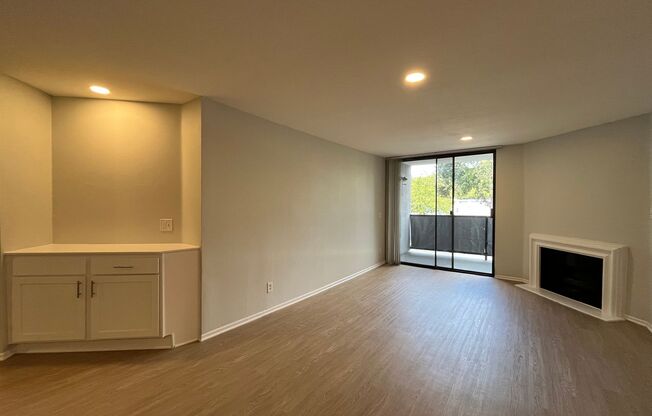 2 beds, 2 baths, 1,200 sqft, $2,598, Unit 222