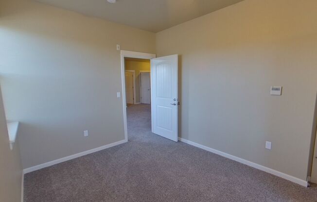 2 beds, 2 baths, 700 sqft, $1,800, Unit 207