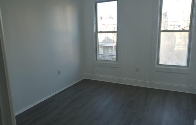 206 ELTON ST