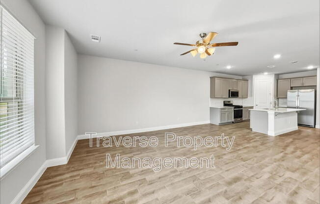 213 SUMA DR