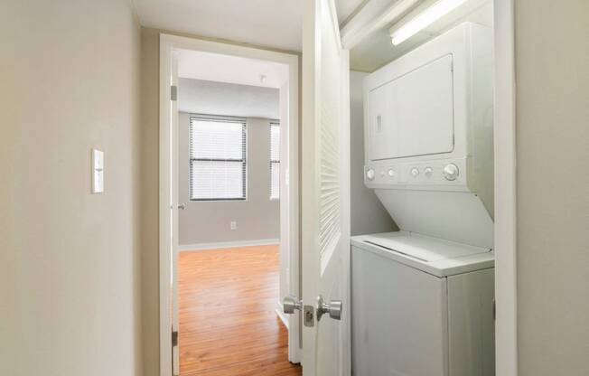 In-unit laundry at 1633 Q, Washington