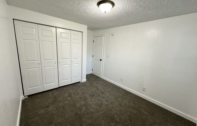 2 beds, 1 bath, $1,600, Unit 3277 W. 9th Ct. #A