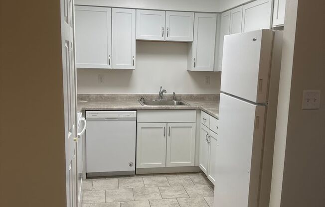2 beds, 1 bath, 825 sqft, $1,350, Unit 106A