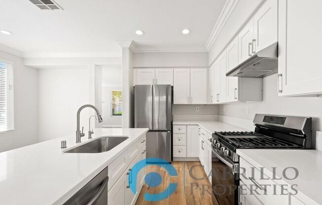 12177 PEPPER TREE LN