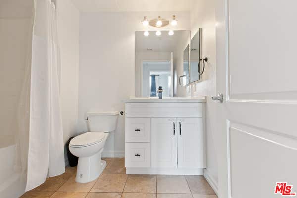 2 beds, 2 baths, 1,240 sqft, $3,700, Unit 240