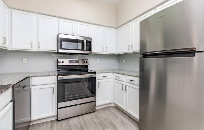 1 bed, 1 bath, 785 sqft, $1,255