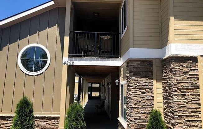 1 bed, 1 bath, 555 sqft, $995, Unit 4252-207