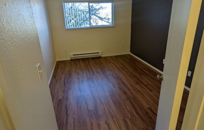 1 bed, 1 bath, 700 sqft, $1,295, Unit #26