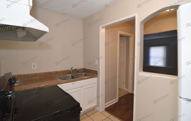 2 beds, 1 bath, $1,000