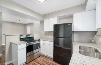 Renovated 2 bedroom 2nd Floor Apartment in the Heart of Conroe TX