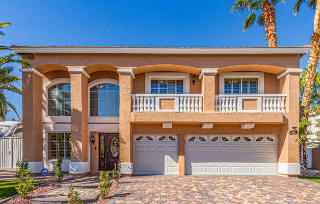 Beautifully furnished Silverado ranch home