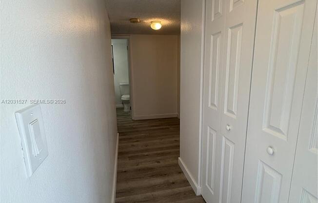 20200 W Country Club Dr
