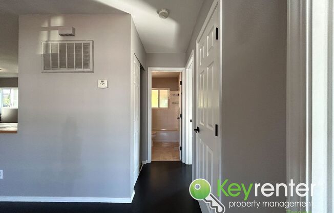 2 beds, 1 bath, $2,295