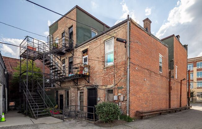 1128-1130 N. High St.