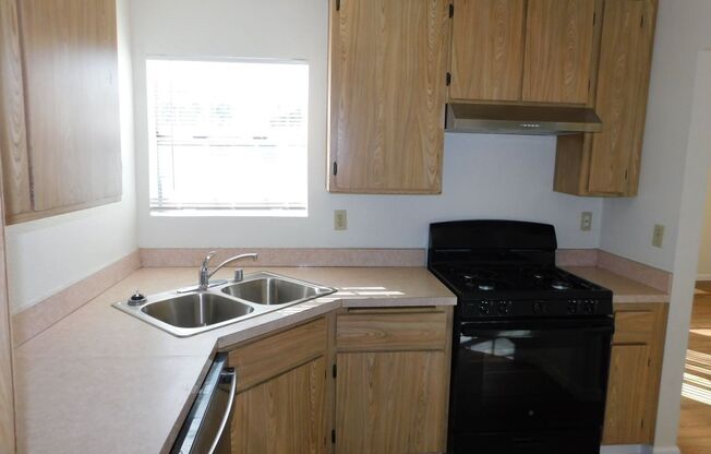 2 beds, 2 baths, $2,500, Unit 2