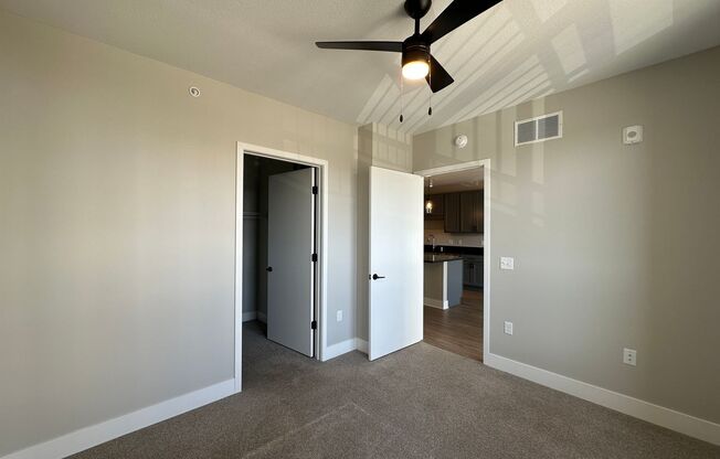 1 bed, 1 bath, 865 sqft, $1,699, Unit 205