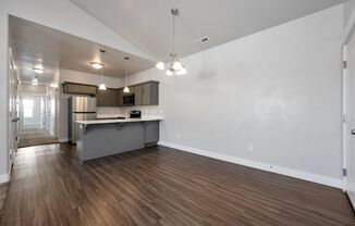 3 beds, 2 baths, $1,695, Unit #301