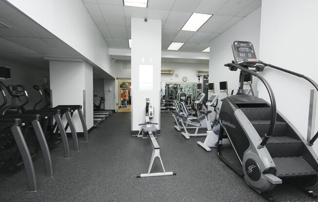 2 beds, 2 baths, 1,050 sqft, $6,199, Unit 19A