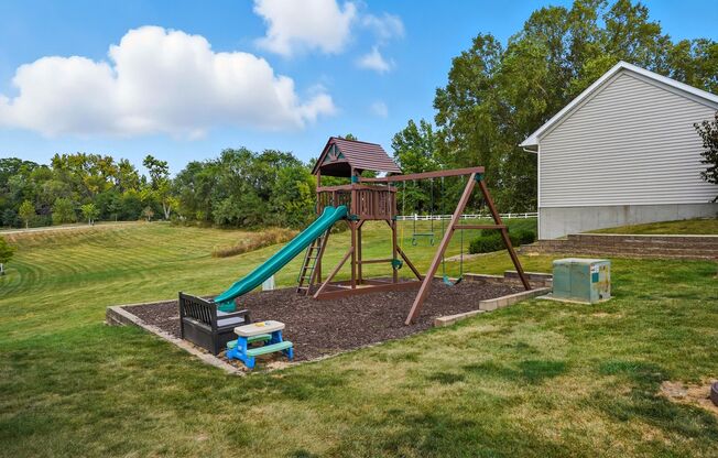 1 bed, 1 bath, 737 sqft, $1,350, Unit 3112