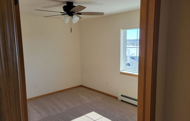 1 bed, 1 bath, 648 sqft, $899, Unit 22