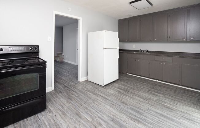 2 beds, 1.5 baths, $1,225, Unit 1106 Marble St. Apt. # D