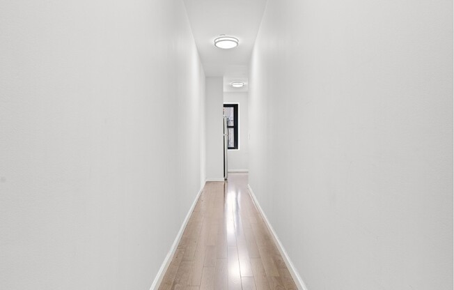 1 bed, 1 bath, $4,900, Unit 20F