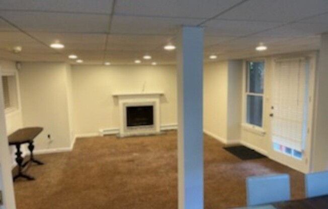 35 WILLIAMS AVE