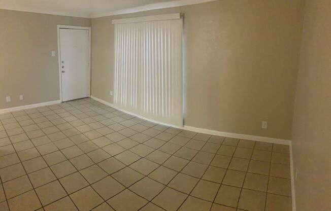 1 bed, 1 bath, 666 sqft, $1,175, Unit 1-126