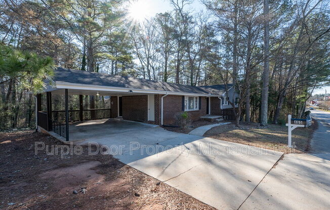 465 N HAIRSTON RD