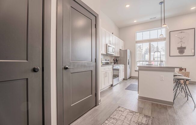1 bed, 1 bath, 725 sqft, $1,610, Unit A111