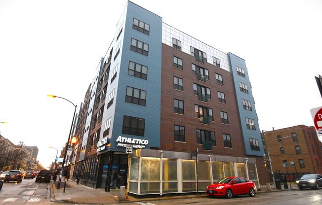 3 beds, 2 baths, 1,100 sqft, $3,295, Unit 2740-308