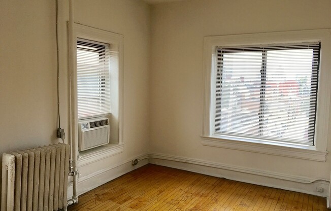 1 bed, 1 bath, 450 sqft, $1,279, Unit 1301-55