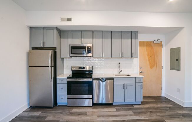 1 bed, 1 bath, 605 sqft, $1,825, Unit 311