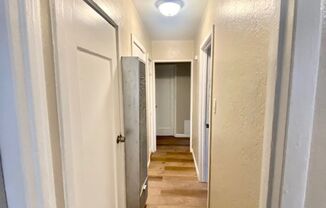 1 bed, 1 bath, $1,700, Unit B