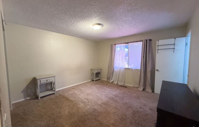 3 beds, 2 baths, $1,950