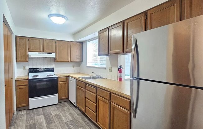 2 beds, 1 bath, $1,095, Unit 2237