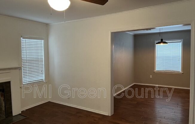 2803 E 1st Pl
