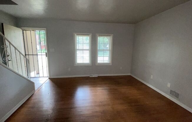 Cute 2-bedroom, 1-bathroom in Independence!