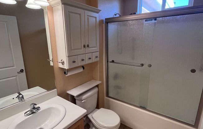 2 beds, 2 baths, $2,295, Unit # 326