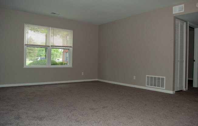 1 bed, 1 bath, 700 sqft, $793